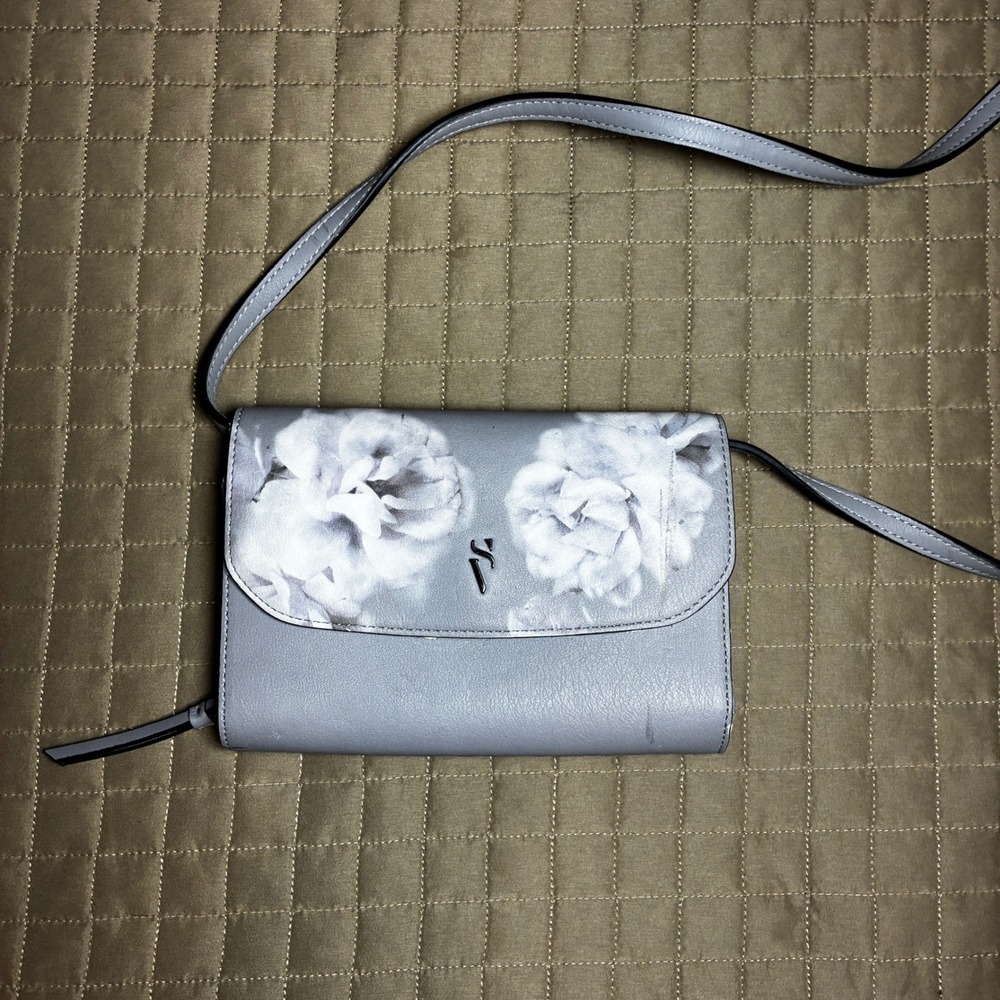 Simply Vera‎ Vera Wang Crossbody Bag Grey Floral Rose Wallet On A String Small